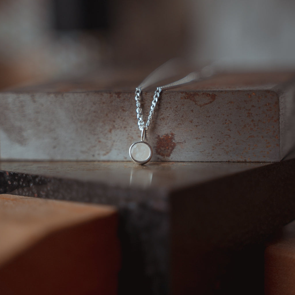 Breastmilk Necklace UK | Breastmilk Round Necklace | Boob Bling